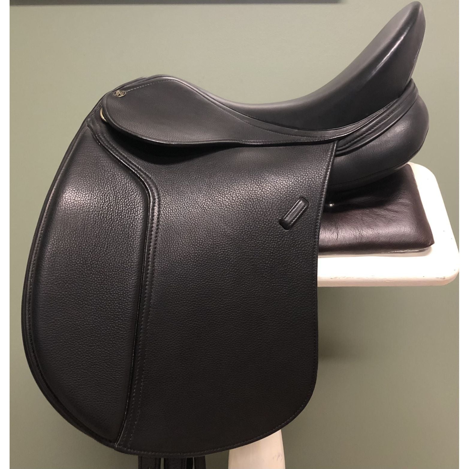 Ex Demonstration Model - PH DRESSAGE - 17.5" BLACK - STOCK CLEARANCE/UNUSED