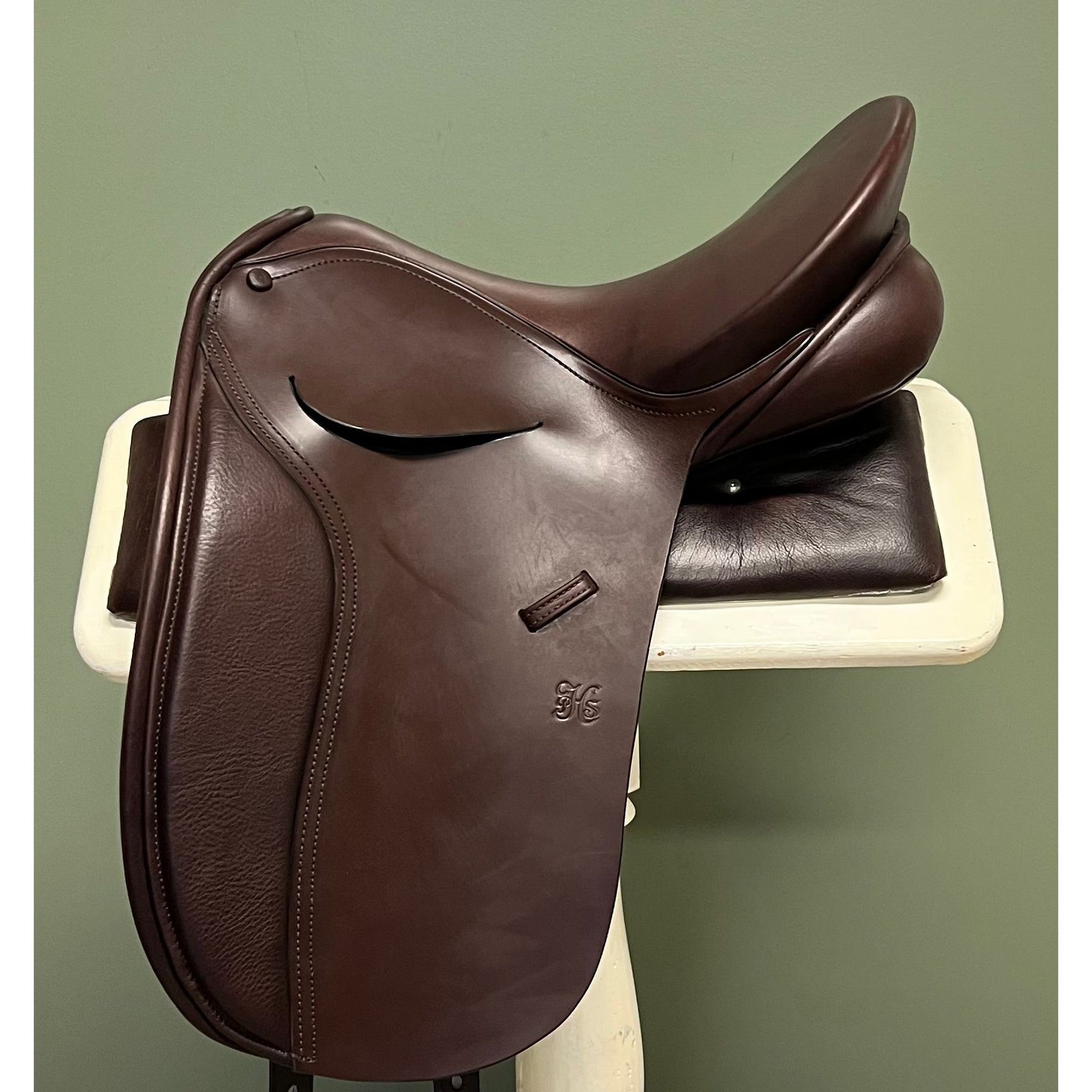 STOCK CLEARANCE Ph Royal 2 Saddle in Chestnut Size 16"