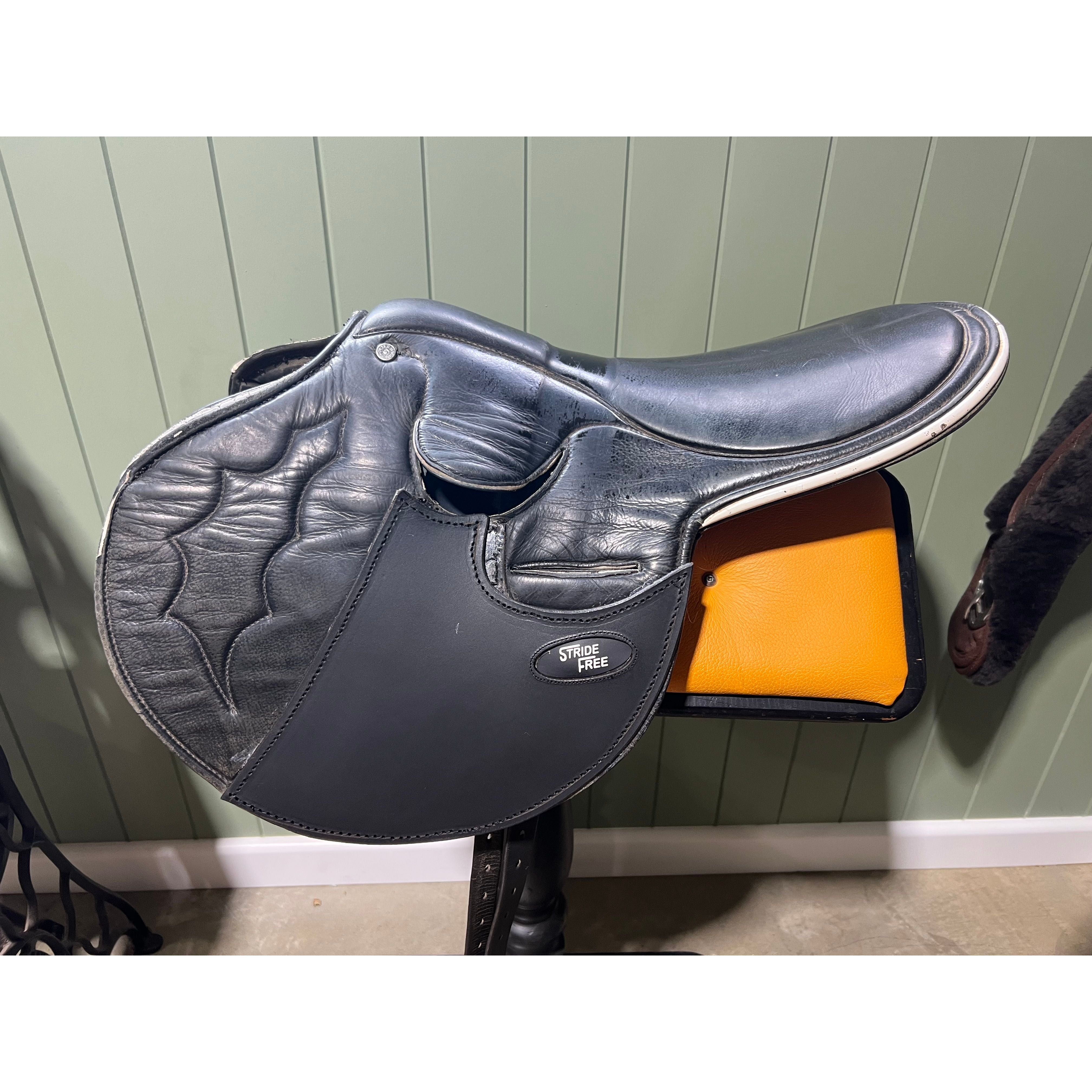 Second Hand StrideFree® Deluxe Saddle (NEW saddle flap patches)