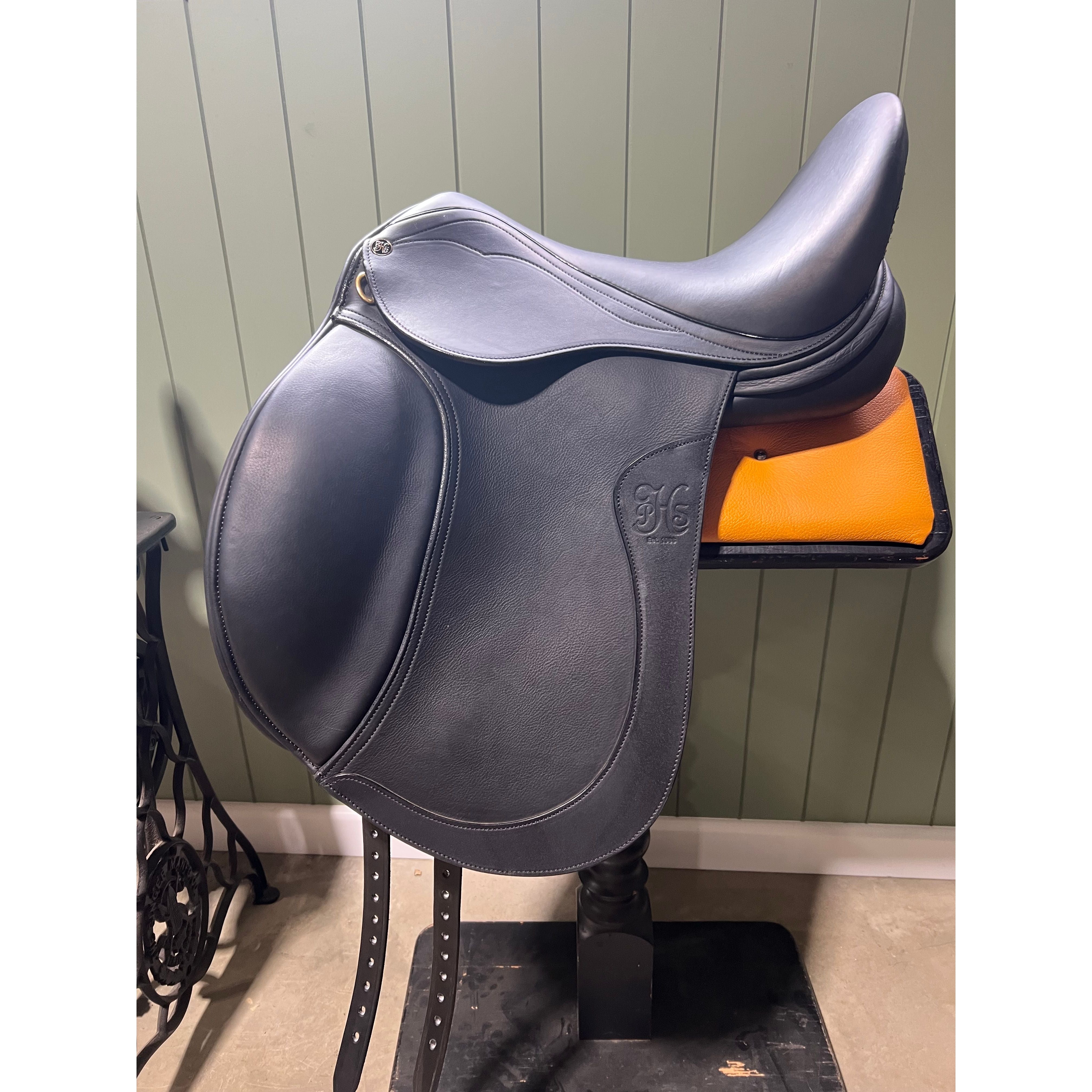 StrideFree® Kitzbuhel 17” in French leather