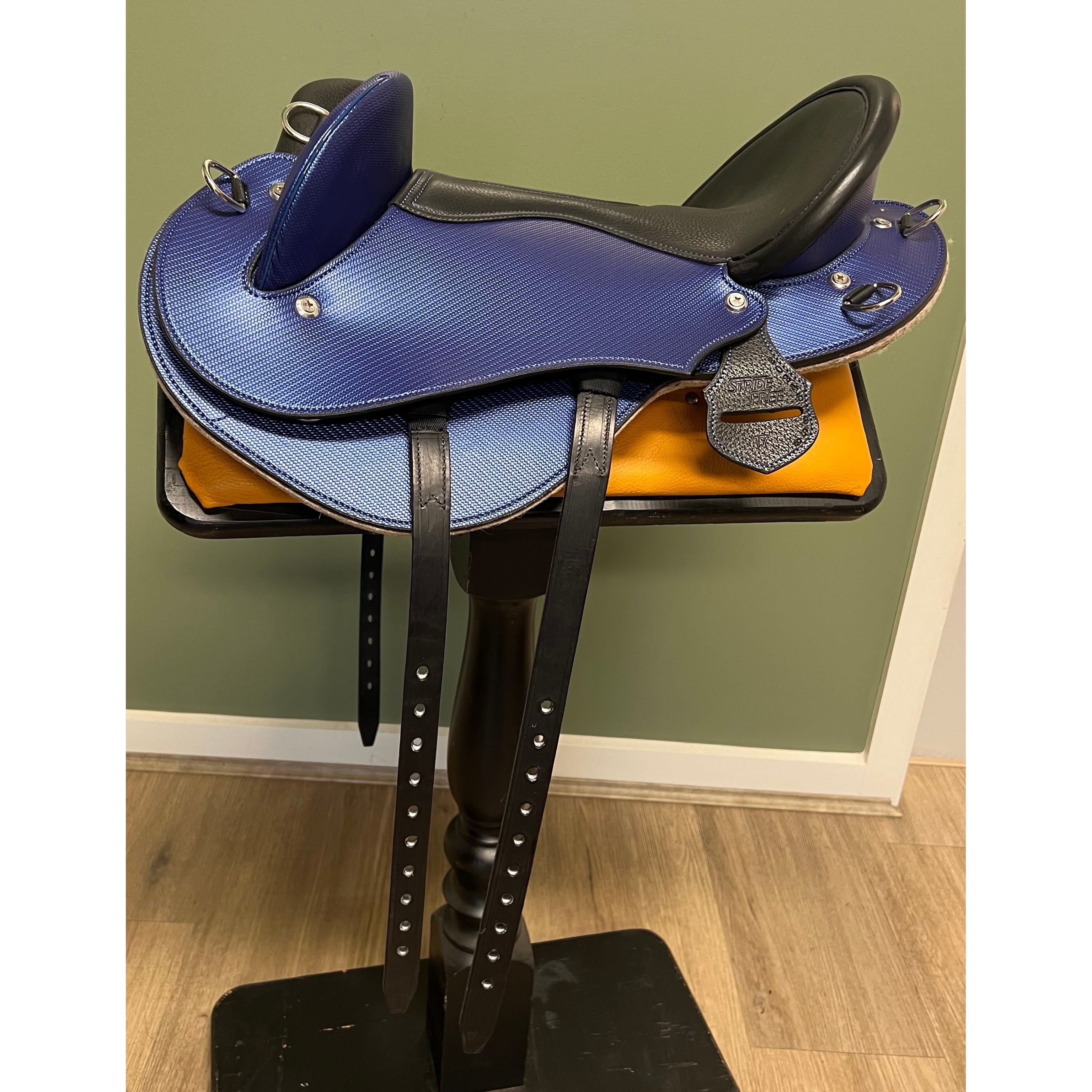 StrideFree® Feathertop Endurance Saddle