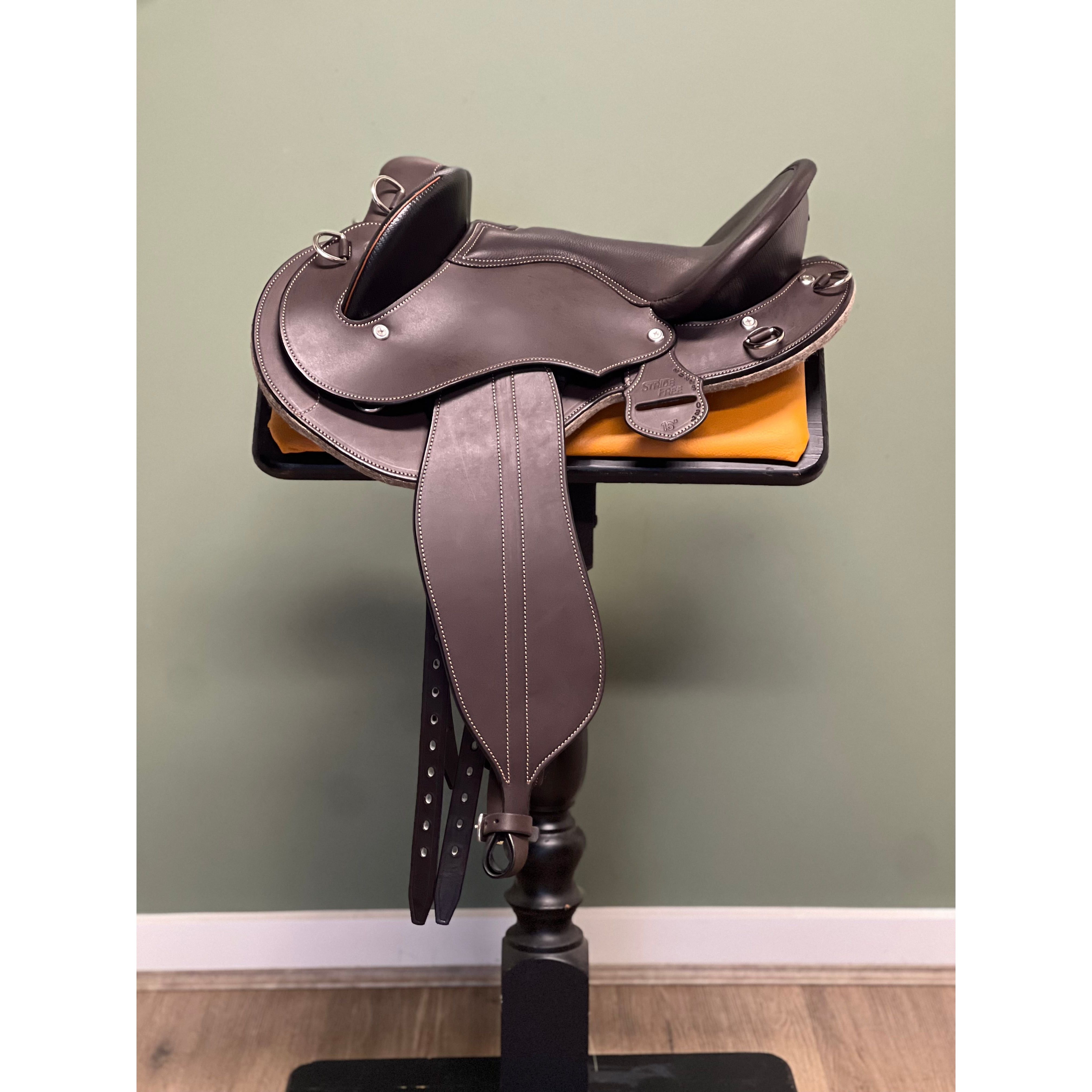 StrideFree® Feathertop Endurance Saddle