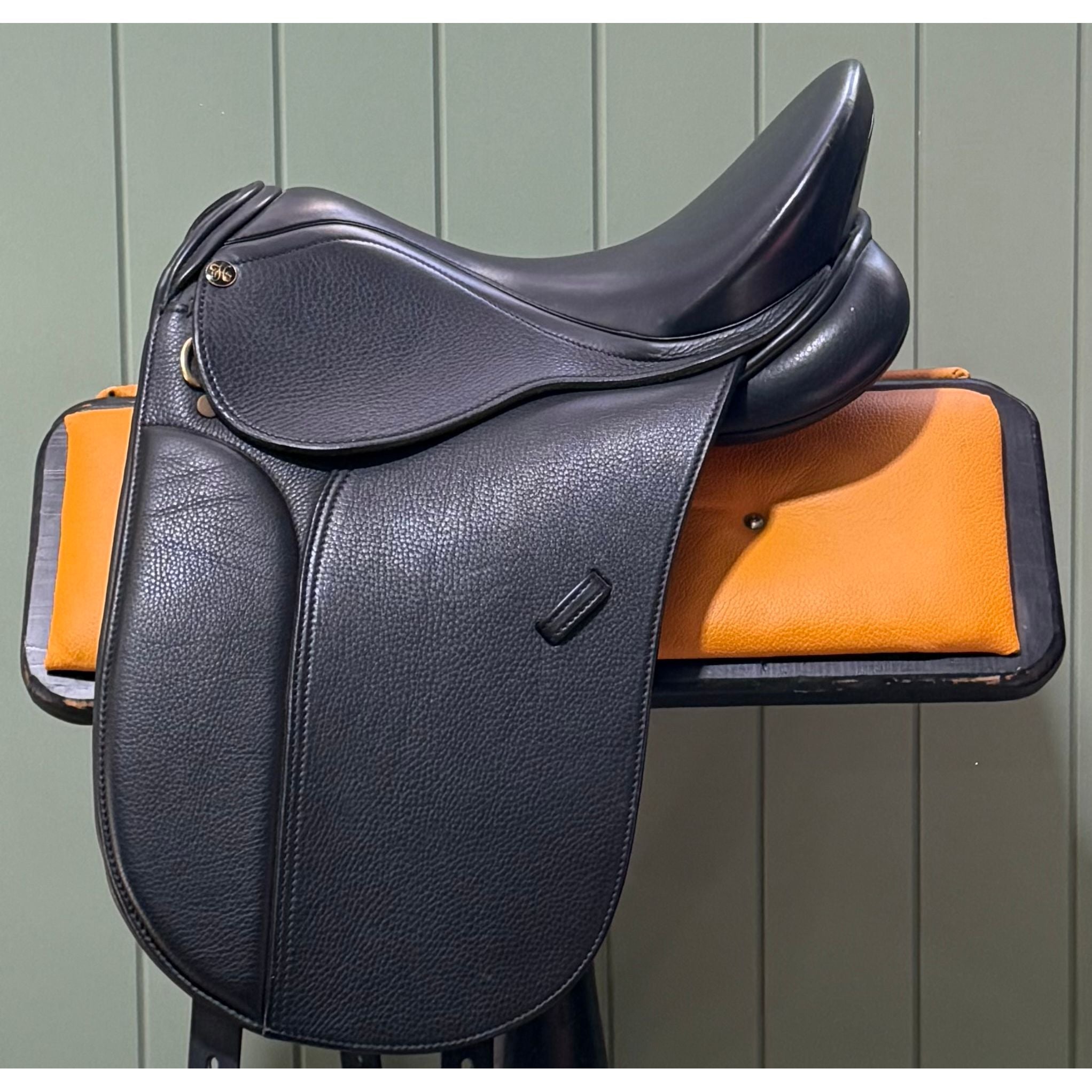 RELOCATION CLEARANCE PH Pony Dressage Saddle 14.5"