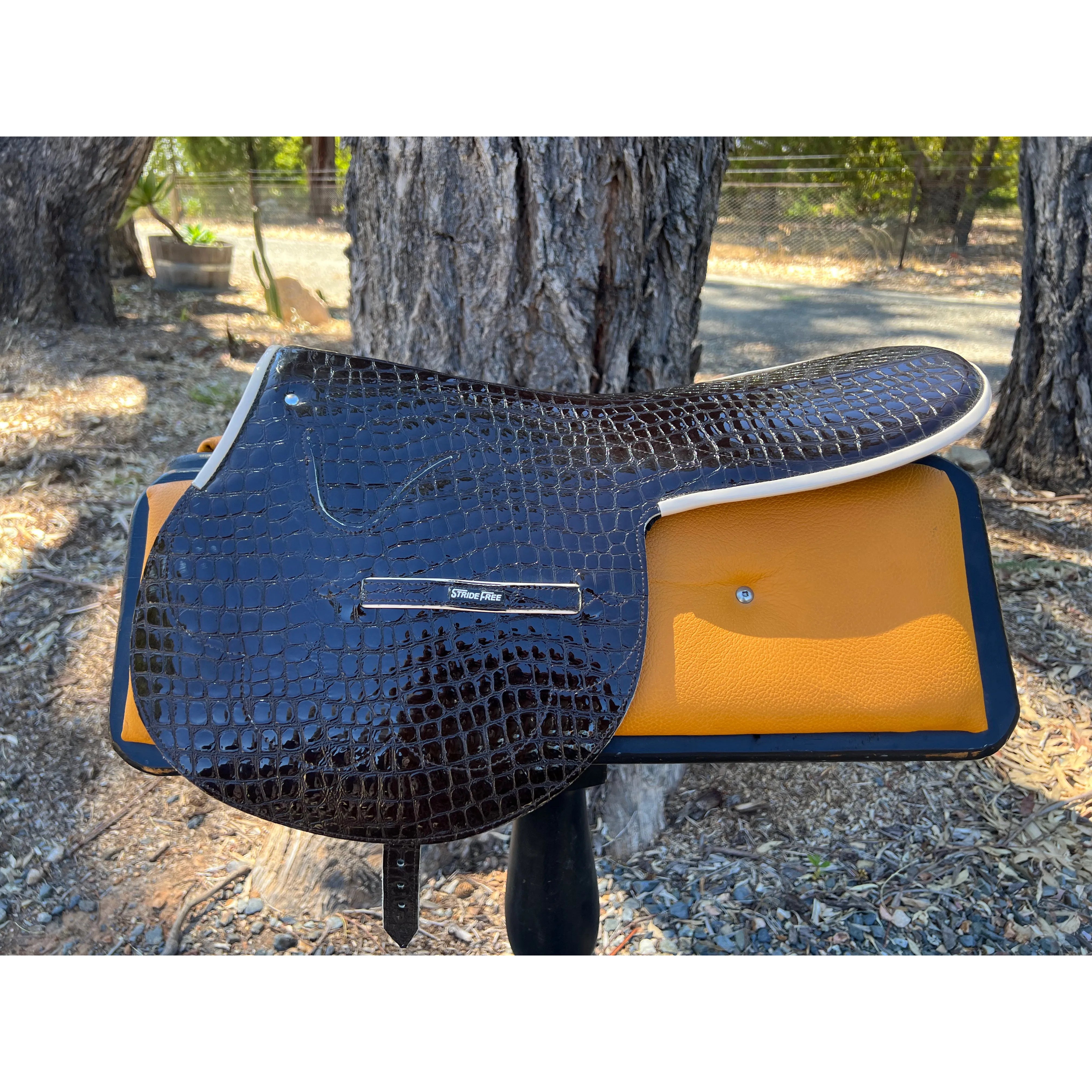 SALE 1kg Brown Croc Print Beige Piping Straight Cut ONE ONLY